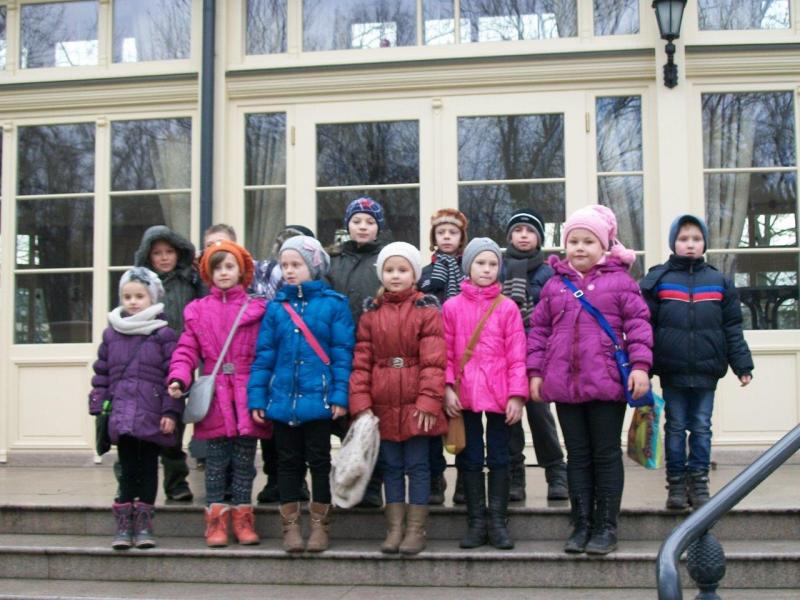 Wycieczka do pałacu w Tłokini Kościelnej