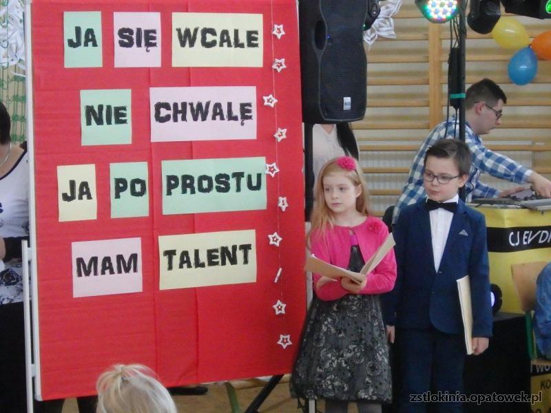 Choinka w Zespole Szkół w Tłokini Wielkiej