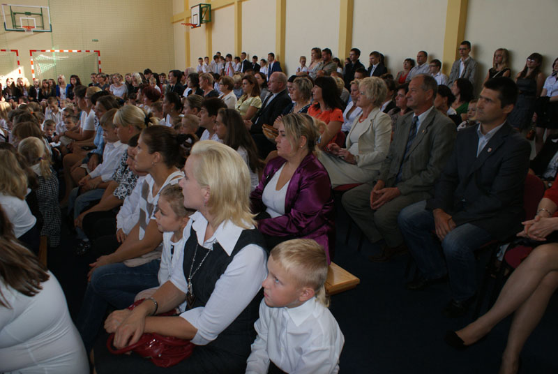 Rozpoczęcie roku szkolnego w Zespole Szkół w Tłokini Wielkiej