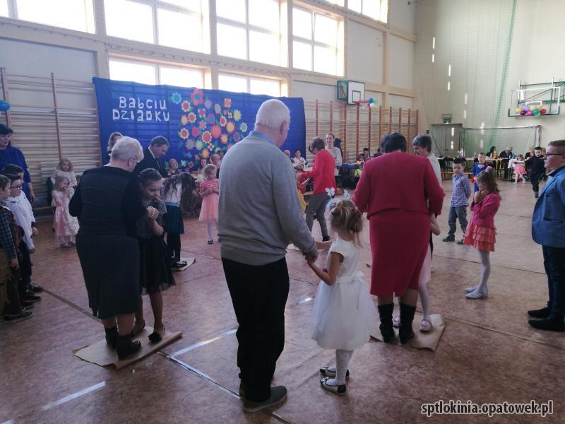 Choinka połączona z Dniem Babci i Dziadka