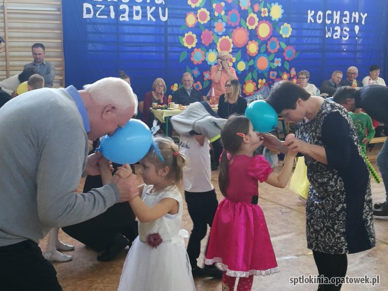 Choinka połączona z Dniem Babci i Dziadka