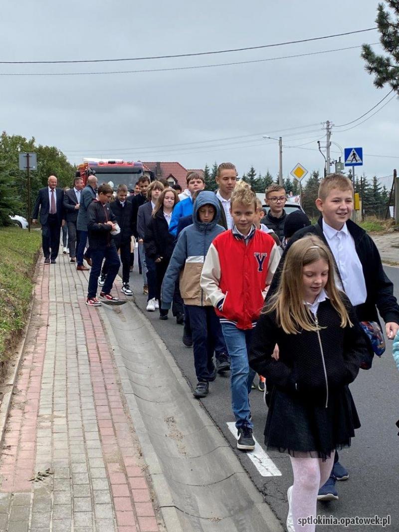 75-lecie Szkoły Podstawowej im. Władysława Broniewskiego w Tłokini Wielkiej